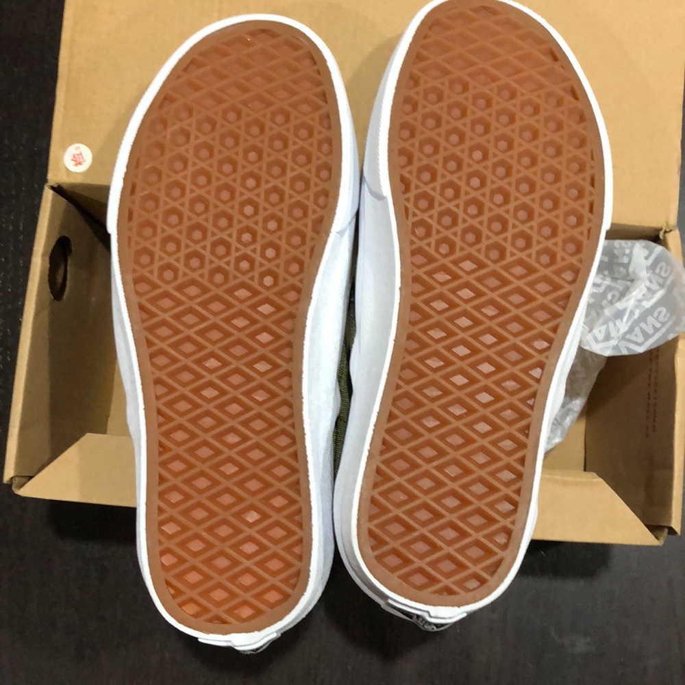 Vans Classic Slip-On Puffer Grape Leaf - Picture 3 of 4